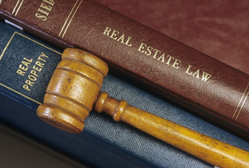 Don’t Sell Your Home Without Real Estate Lawyers in Chicago