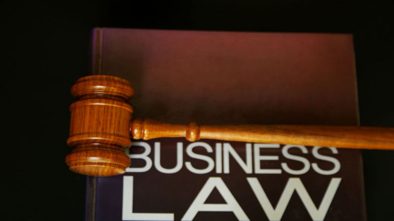 How a Retaliatory Discharge Attorney Helps Retain Employees in Carol Stream
