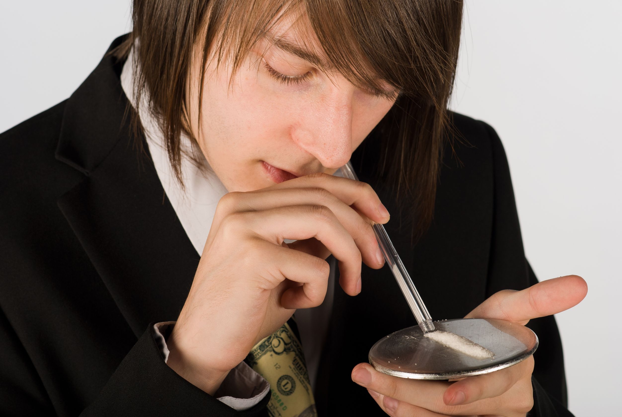 Hiring a Reputable Drug Crime Lawyer Is the Only Way to Survive These Types of Charges