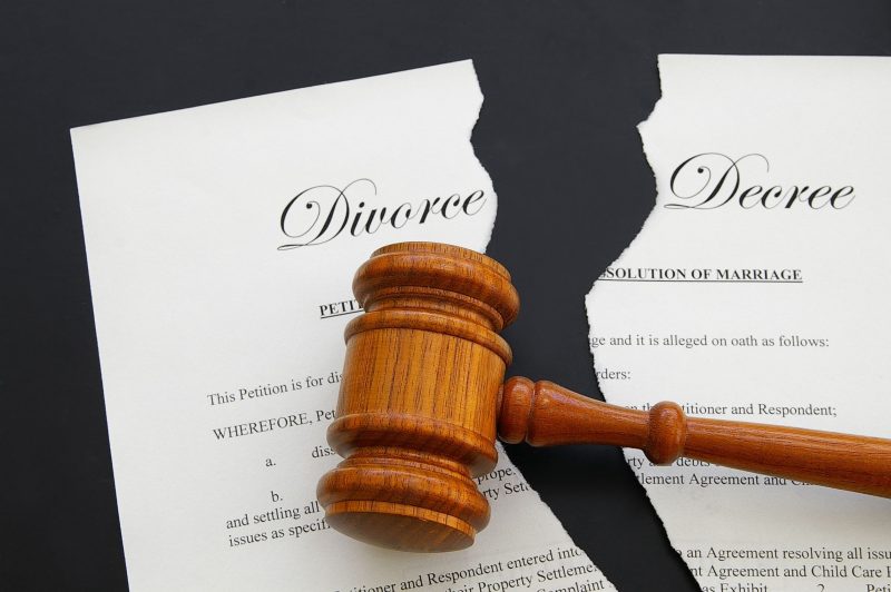 5 Reasons You Need a Divorce Law Lawyer Valley Stream NY